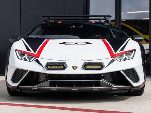 2023 Lamborghini Huracan Sterrato