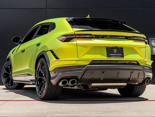2024 Lamborghini Urus Performante