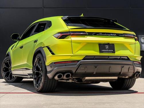 2024 Lamborghini Urus Performante