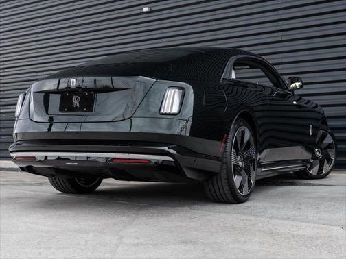 2025 Rolls-Royce Spectre