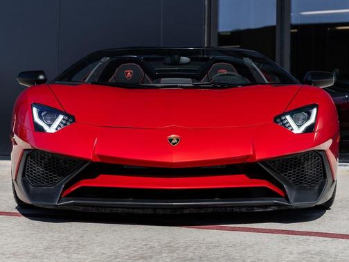 2017 Lamborghini Aventador LP750-4 Superveloce