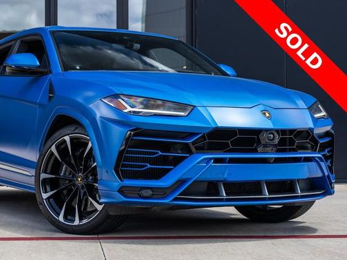 2021 Lamborghini Urus Graphite Capsule