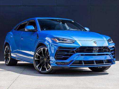 2021 Lamborghini Urus Graphite Capsule