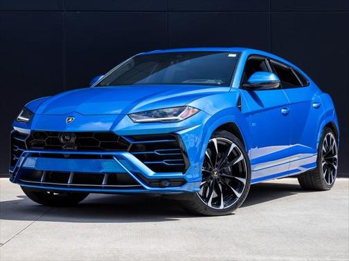 2021 Lamborghini Urus Graphite Capsule