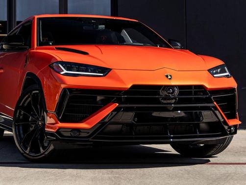Arancio Xanto Metallic 2024 Lamborghini Urus S