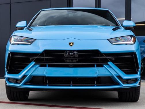 2024 Lamborghini Urus S