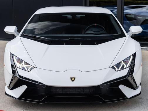 Bianco Monocerus Metallic 2023 Lamborghini Huracan Tecnica Coupe