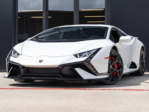 Bianco Monocerus Metallic 2023 Lamborghini Huracan Tecnica Coupe