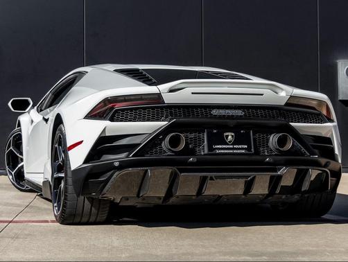 2023 Lamborghini Huracan EVO Coupe RWD