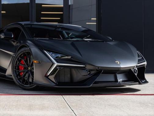 2024 Lamborghini Revuelto Base