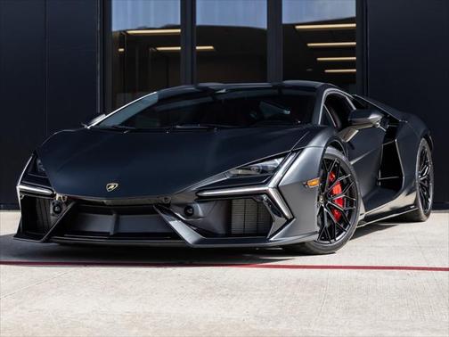 2024 Lamborghini Revuelto Base