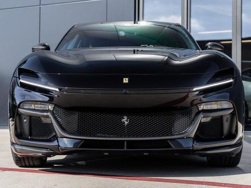 2025 Ferrari Purosangue Base