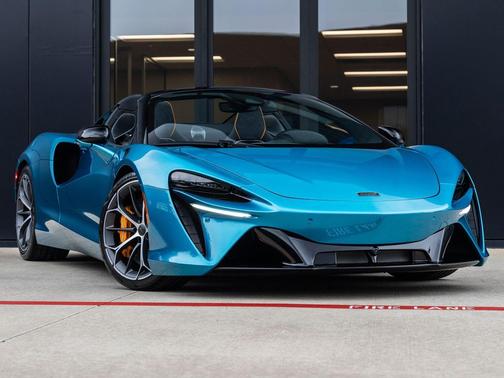 Belize Blue 2026 McLaren Artura