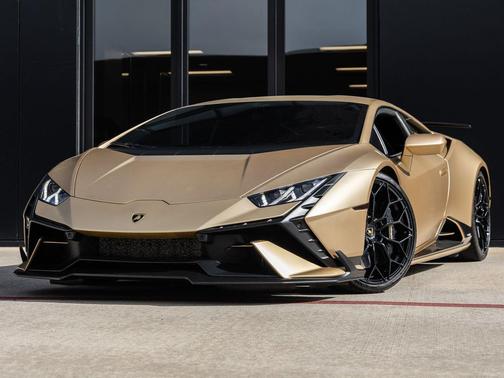 Oro Elios Matte 2023 Lamborghini Huracan Tecnica Coupe