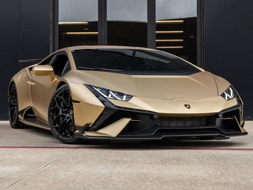 Oro Elios Matte 2023 Lamborghini Huracan Tecnica Coupe
