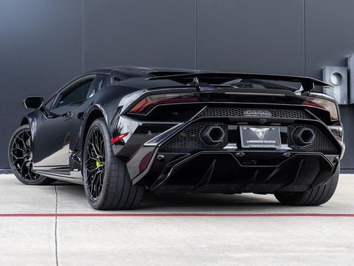 2024 Lamborghini Huracan Tecnica Base