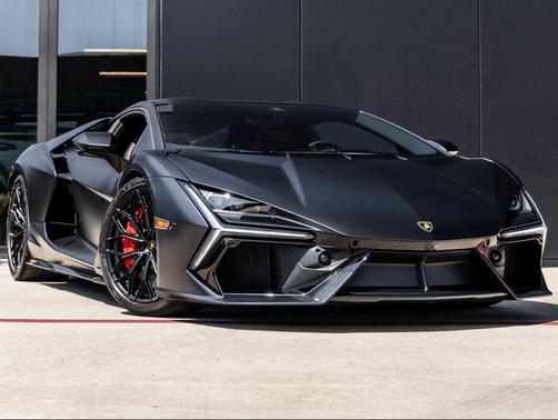 2024 Lamborghini Revuelto Base