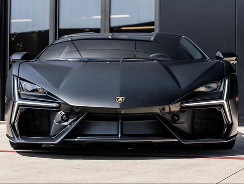 2024 Lamborghini Revuelto Base