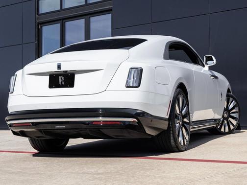 2024 Rolls-Royce Spectre 