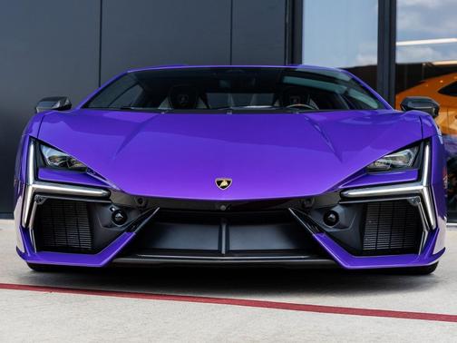 2024 Lamborghini Revuelto Base