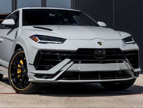2024 Lamborghini Urus S