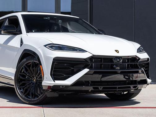 Bianco Monocerus Metallic 2025 Lamborghini Urus SE