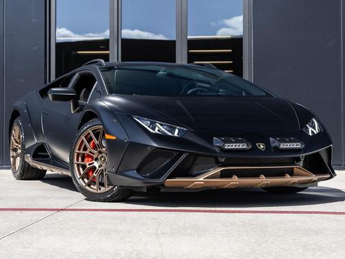 2024 Lamborghini Huracan Sterrato Base