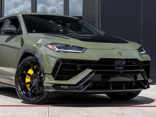 2024 Lamborghini Urus Performante
