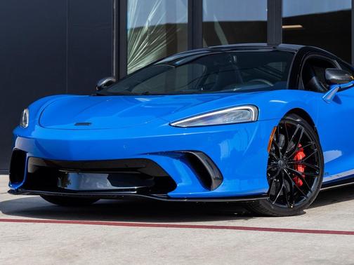 2025 McLaren GTS Performance