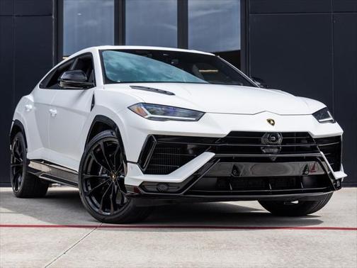 2024 Lamborghini Urus S