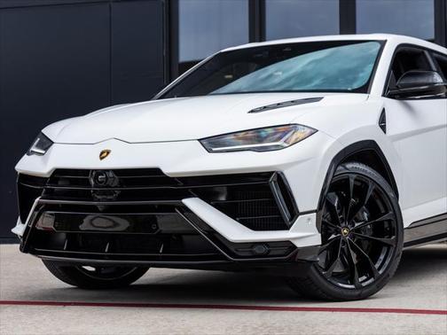 2024 Lamborghini Urus S