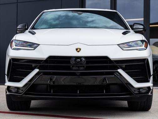 2024 Lamborghini Urus S