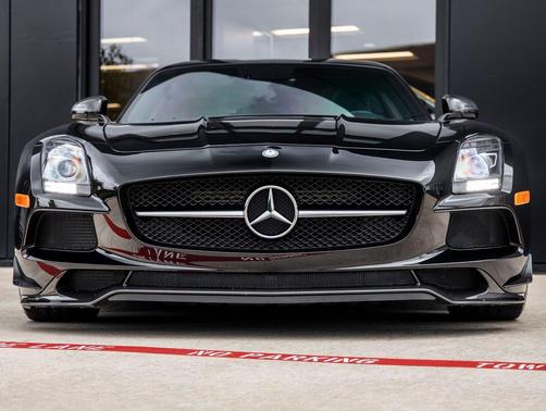 Obsidian Black Metallic 2014 Mercedes-Benz SLS AMG Black Series Base