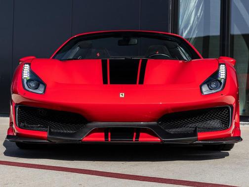 2019 Ferrari 488 Pista Base