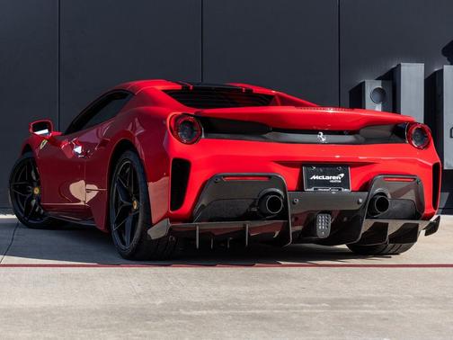 2019 Ferrari 488 Pista Base