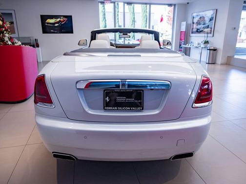 Andalusian White 2018 Rolls-Royce Dawn