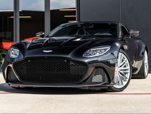 2022 Aston Martin DBS Superleggera