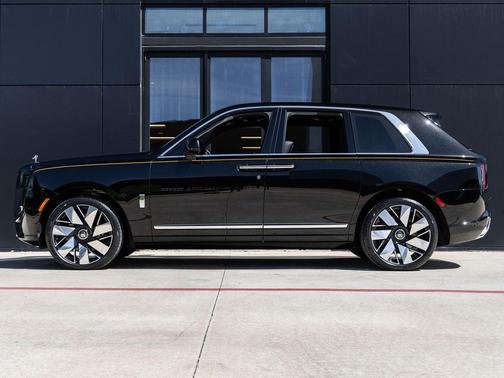 Black Diamond 2026 Rolls-Royce Cullinan