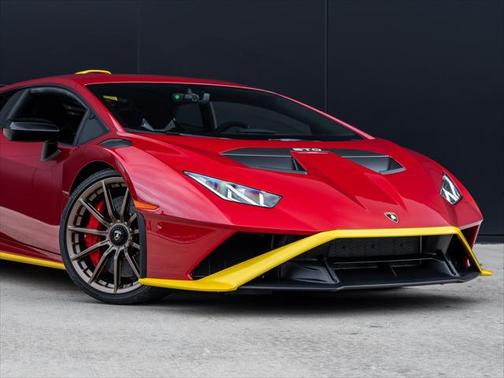 2022 Lamborghini Huracan STO Coupe