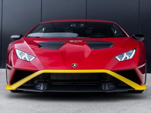 2022 Lamborghini Huracan STO Coupe