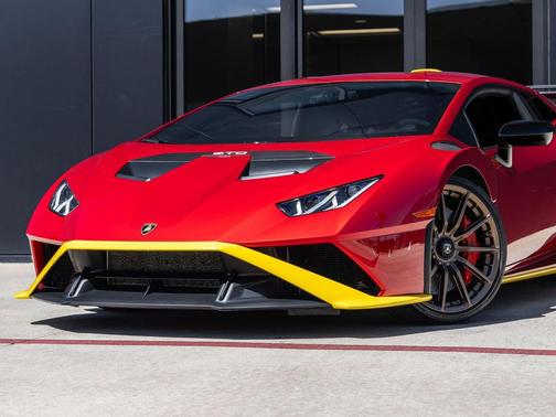 2022 Lamborghini Huracan STO Coupe