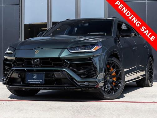 2022 Lamborghini Urus Graphite Capsule