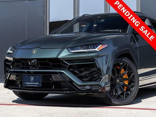 2022 Lamborghini Urus Graphite Capsule