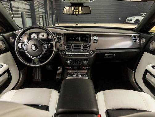 Gunmetal Matt 2018 Rolls-Royce Wraith
