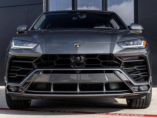 Grigio Lynx Metallic 2019 Lamborghini Urus Base