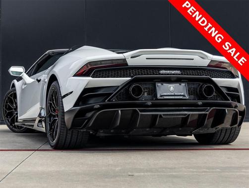 2024 Lamborghini Huracan EVO Spyder