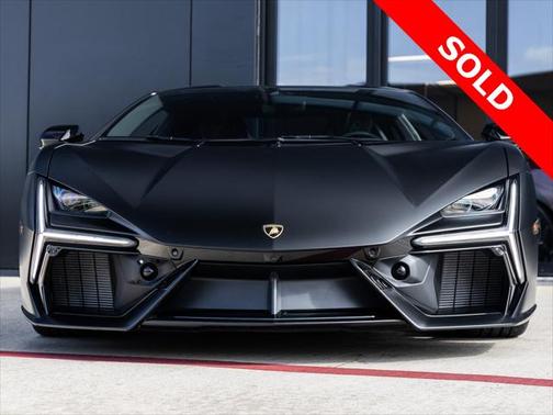 2024 Lamborghini Revuelto Base