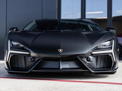 2024 Lamborghini Revuelto Base