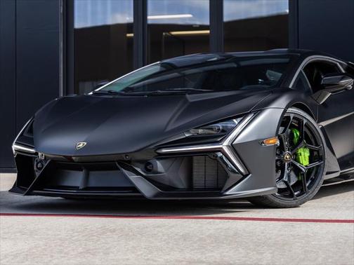 2024 Lamborghini Revuelto Base