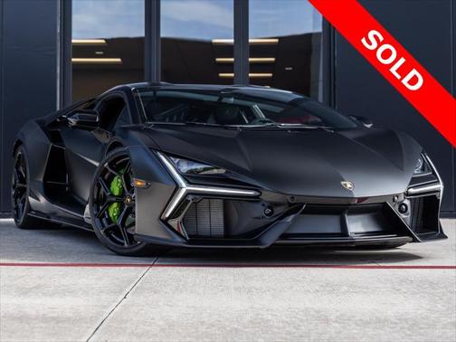 2024 Lamborghini Revuelto Base